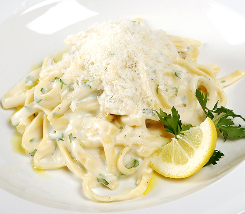 Fettuccine Alfredo With Chicken Cheesecake Factory